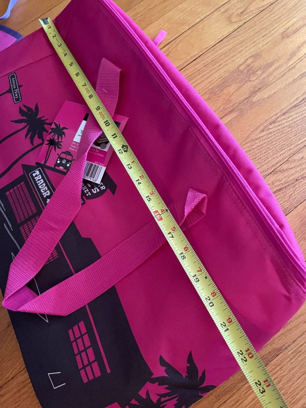 NWT Trader Joe's Magenta Pink Limited Edition LG Tote w/ PBJ & Mac Tote - Picture 11 of 16